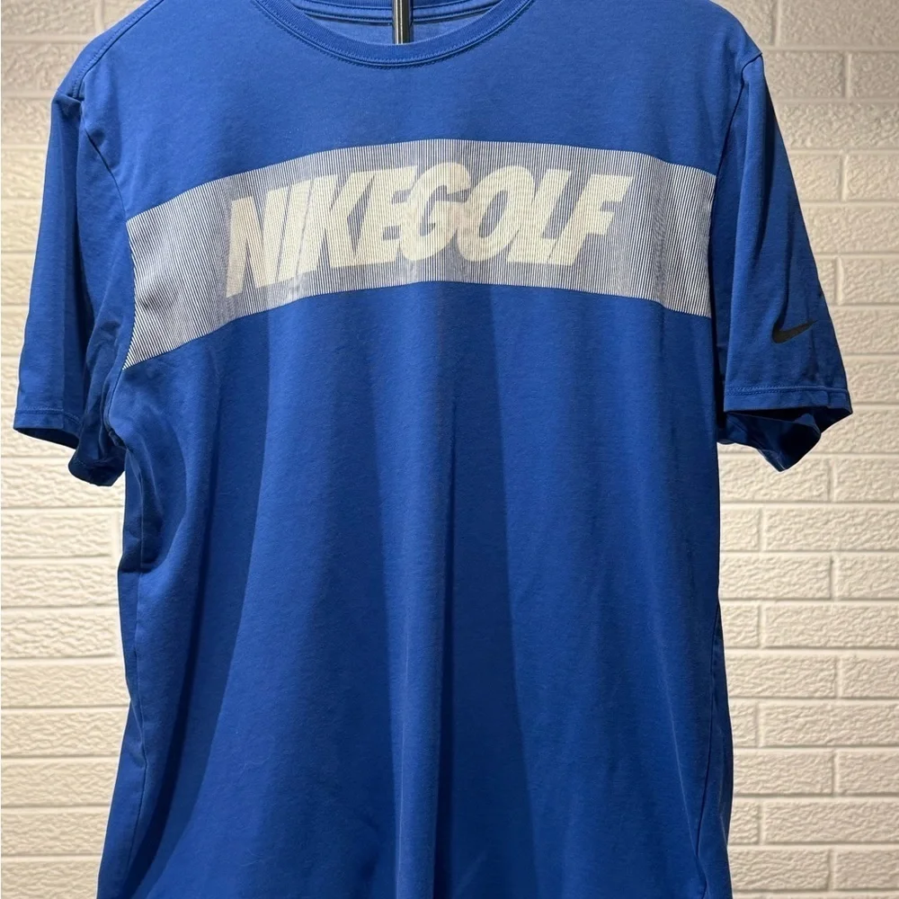 Nike Blue Short Sleeve Tees for Sporty Comfort